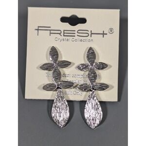 New Silver Tone Brushed Texture Geometric Drop Earrings Pierced Mod Statement